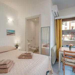 Studio's Pavese Appartement